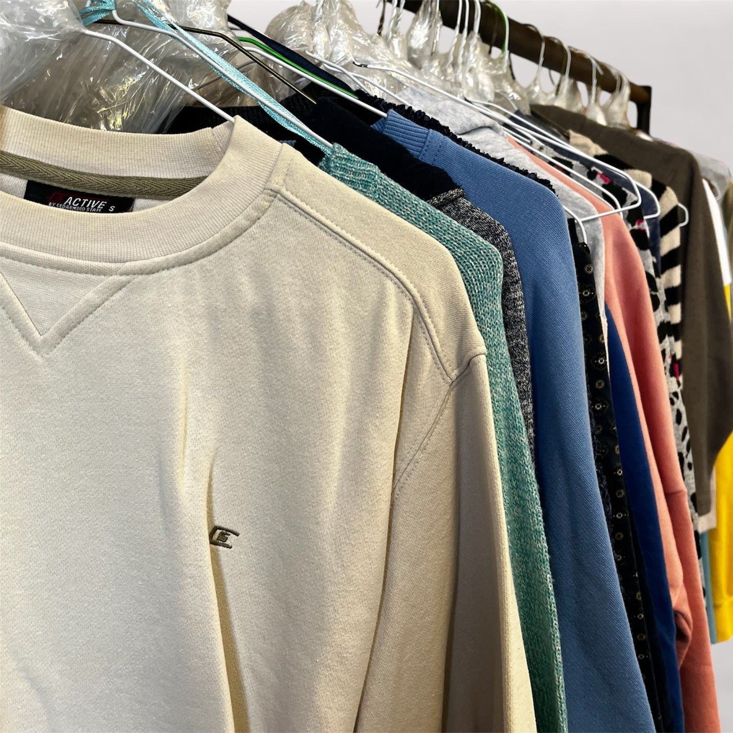 High Street Preloved Mixed Clothing 25 Pack