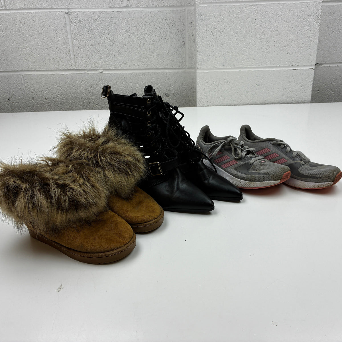 Door2Door Preloved Mixed Footwear 10 Pairs - For Resellers