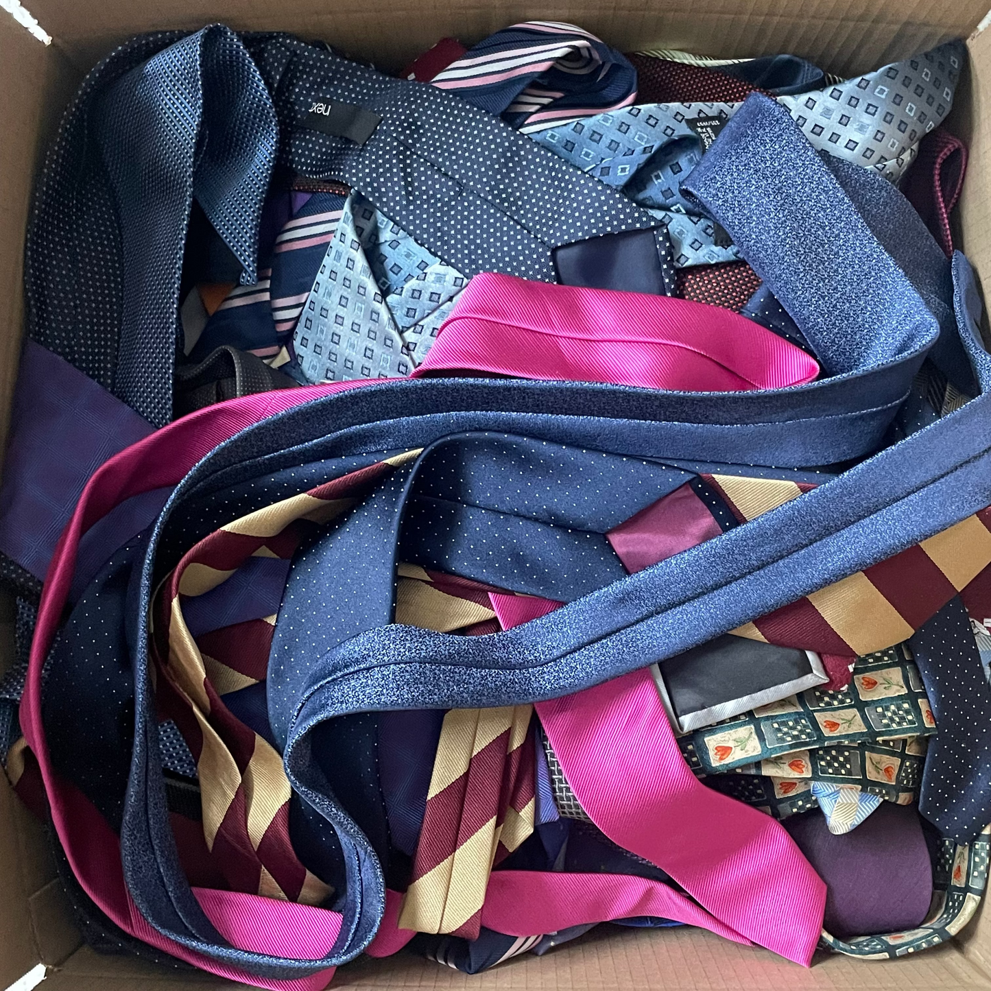 Preloved Mens Ties for Resale or Craft - 200 Piece, 40p/Tie