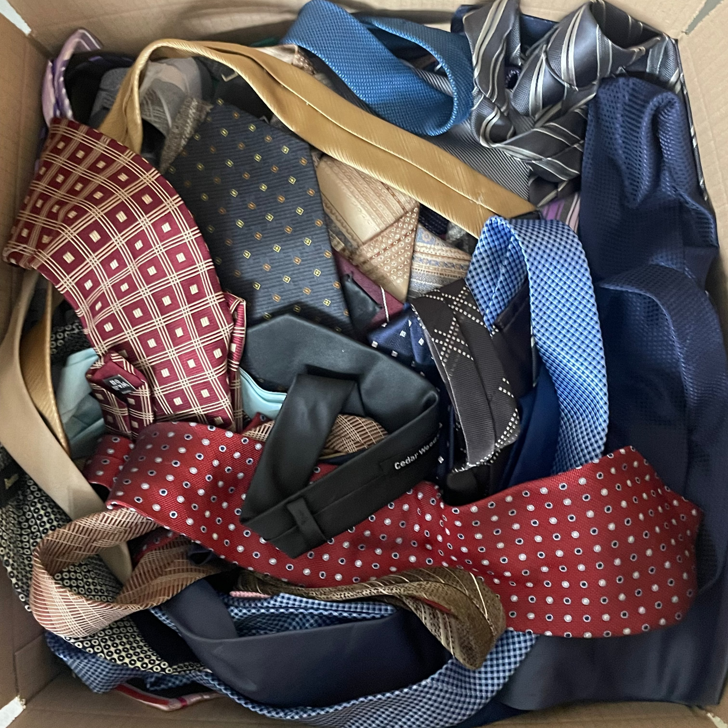 Preloved Mens Ties for Resale or Craft - 200 Piece, 40p/Tie