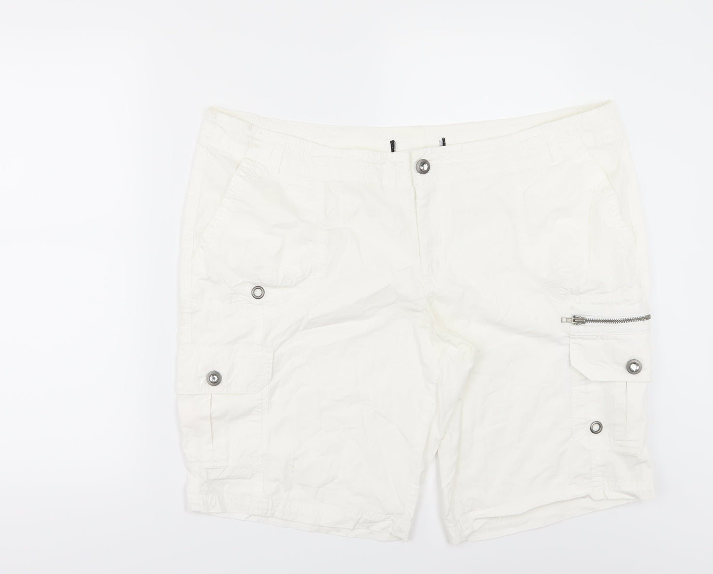 Preworn Womens White   Cargo Shorts Size 44 in