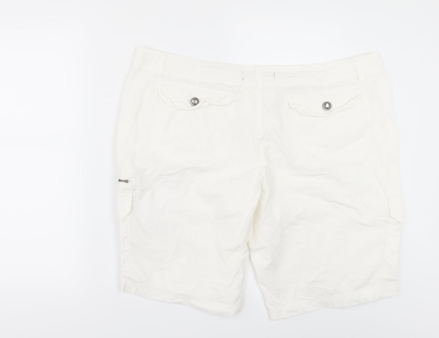 Preworn Womens White   Cargo Shorts Size 44 in