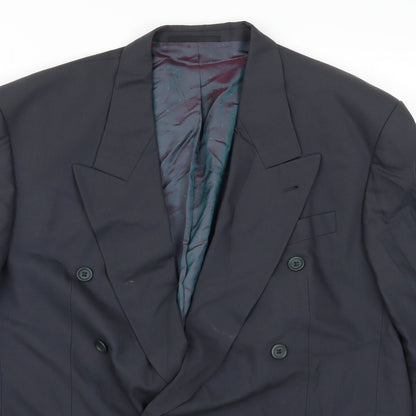 Close-up detail of Benvenuto men’s grey jacket suit jacket, size 44