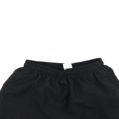 Close-up detail of Aqua men’s black bermuda shorts, size M