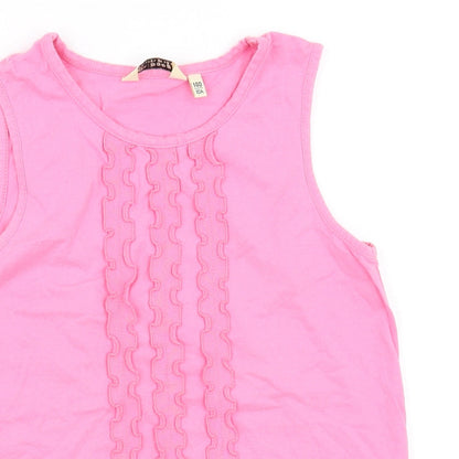 Close-up detail of H&M girls’ pink basic t-shirt, size 9-10, years