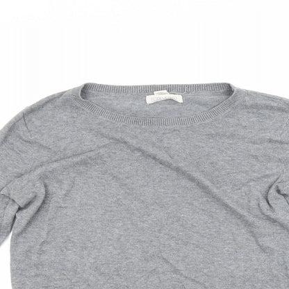Close-up detail of Forever 21 women’s grey jumper, size M