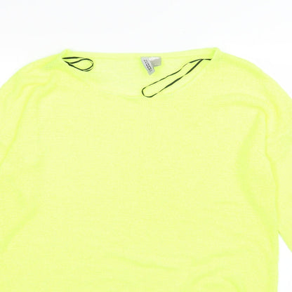 Close-up detail of Divided by H&M women’s yellow knit jumper, size S