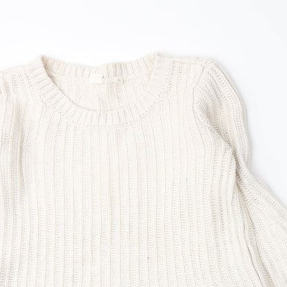 Close-up detail of Gap women’s beige knit jumper, size S