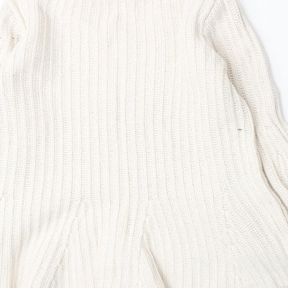 Brand and care label for Gap women’s beige knit jumper, size S