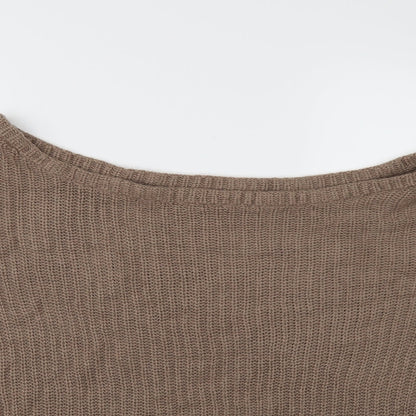 Close-up detail of Missguided women’s beige jumper, size L
