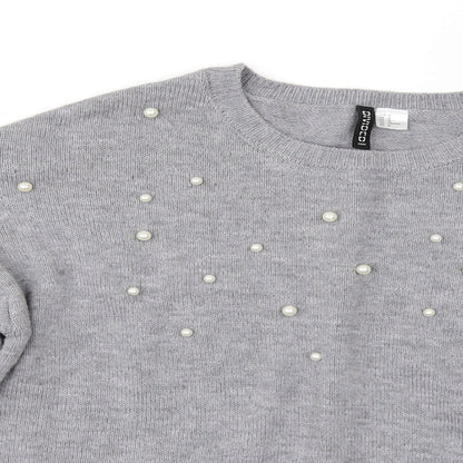 Close-up detail of Divided by H&M women’s grey jumper, size M, - cropped