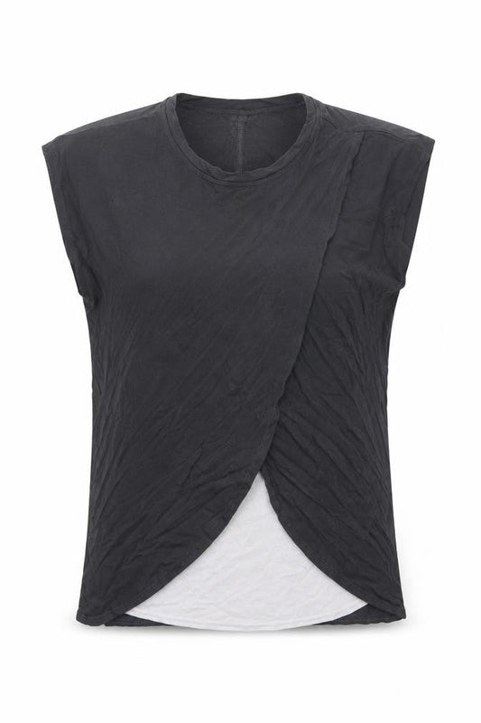 Front view of Preworn women’s grey jersey basic t-shirt, size L