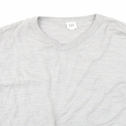 Close-up detail of Gap men’s grey knit jumper, size L
