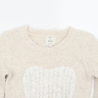 Close-up detail of New Look women’s white jumper, size UK 8