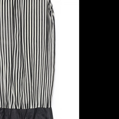 Close-up detail of Trafaluc women’s white striped a-line, size UK 4