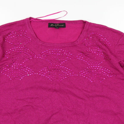 Close-up detail of Mudflower women’s pink basic t-shirt, size L
