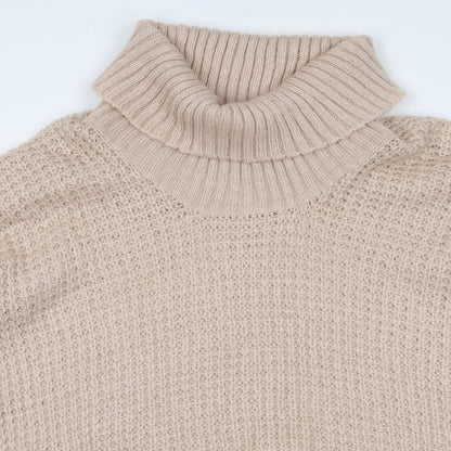 Close-up detail of H&M women’s pink jumper, size M