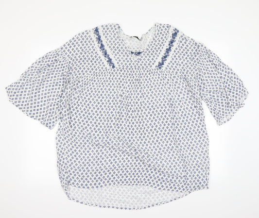 Preworn Womens White Argyle/Diamond  Basic T-Shirt Size 14