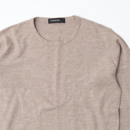 Close-up detail of Topman men’s beige knit jumper, size L