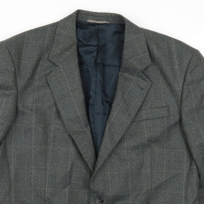 Close-up detail of Skopes men’s grey check jacket suit jacket, size 40