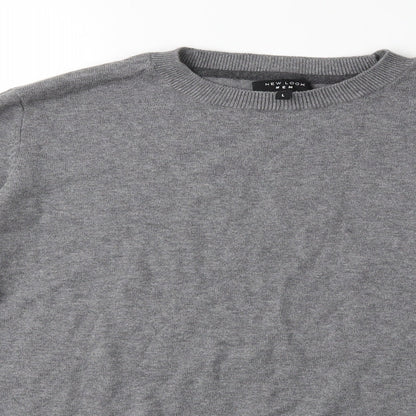 Close-up detail of New Look men’s grey knit jumper, size L