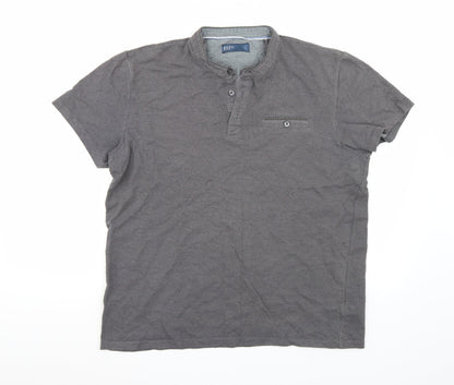 Additional front view of Easy women’s grey basic t-shirt, size L
