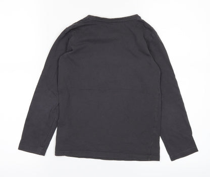 Back view of boys’ dept boys grey basic t-shirt, size S