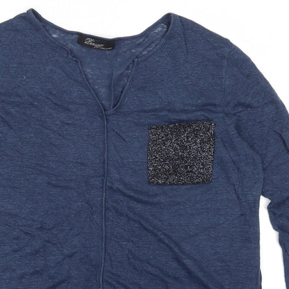 Close-up detail of Peruggi women’s blue basic t-shirt, size UK 14