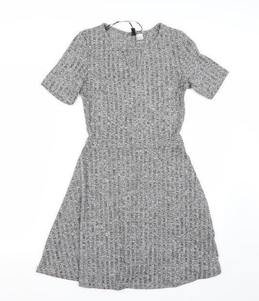 H&M Womens Grey Batik  A-Line  Size 6