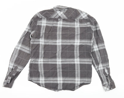 Back view of Crosshatch men’s green plaid button-up, size M
