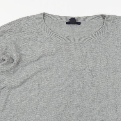 Close-up detail of Gap women’s grey knit jumper, size L