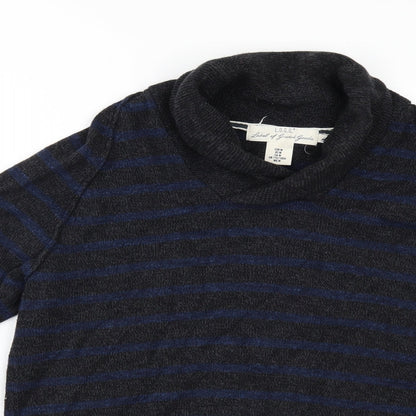 Close-up detail of H&M men’s grey striped jumper, size M