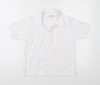 Additional front view of EWM women’s white basic polo, size S