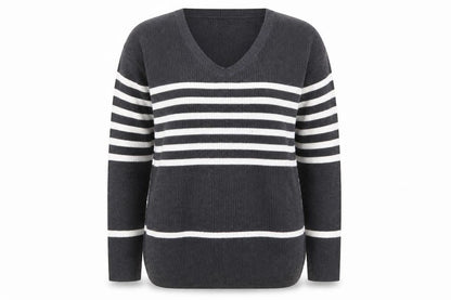 Front view of Gap women’s grey striped knit jumper, size M