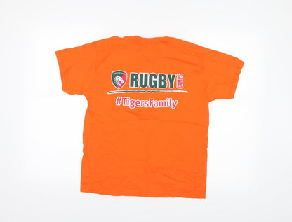 Back view of Gildan boys’ orange basic t-shirt, size M