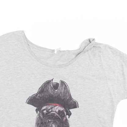 Close-up detail of Bella + Canvas women’s grey basic t-shirt, size S