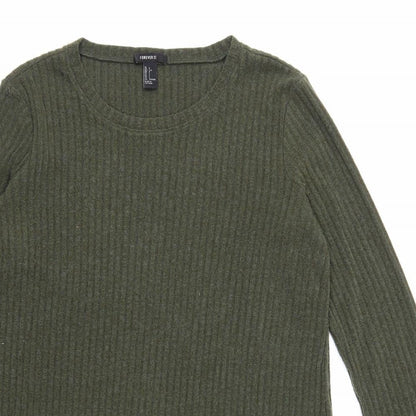 Close-up detail of Forever 21 women’s green jumper, size L