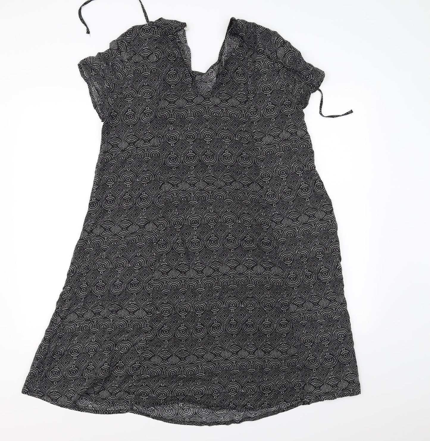 H&M Womens Black Floral  Fit & Flare  Size 14