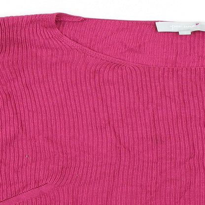 Close-up detail of Per Una women’s pink jumper, size UK 16