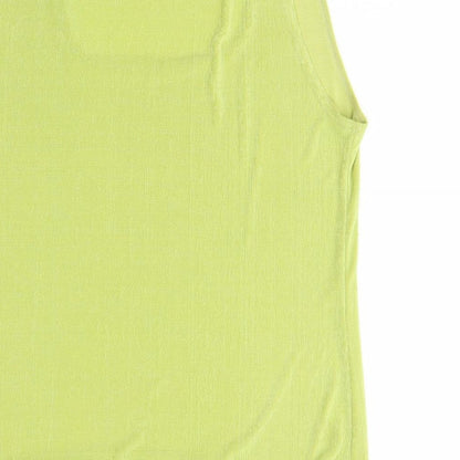 Brand and care label for Reflections women’s green basic tank, size 2XL