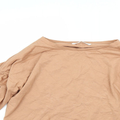 Close-up detail of Mango women’s beige basic t-shirt, size S