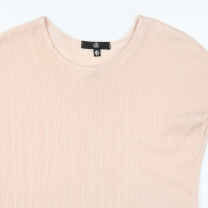 Close-up detail of Missguided women’s pink basic blouse, size UK 6