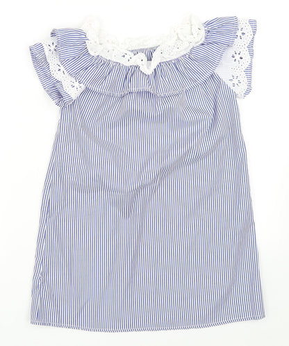 Back view of Boohoo girls’ blue striped shift, size 8, years