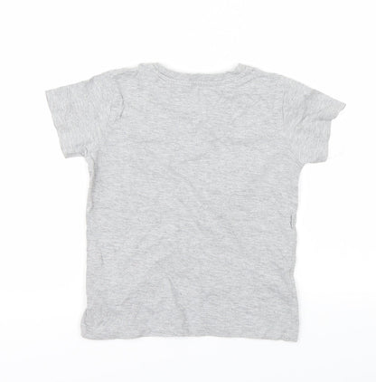 Back view of Preworn boys’ grey basic t-shirt, size 4-5, years
