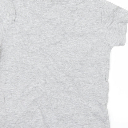 Brand and care label for Preworn boys’ grey basic t-shirt, size 4-5, years