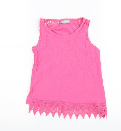 Additional front view of Matalan girls’ pink basic t-shirt, size 5, years