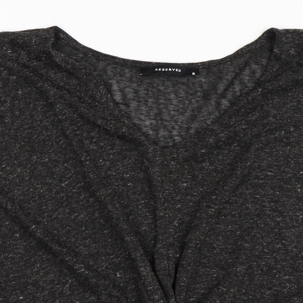 RESERVED Womens Grey   Basic T-Shirt Size S