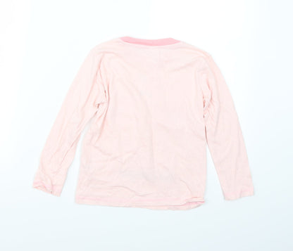 Back view of Preworn girls’ pink basic t-shirt, size 6-7, years