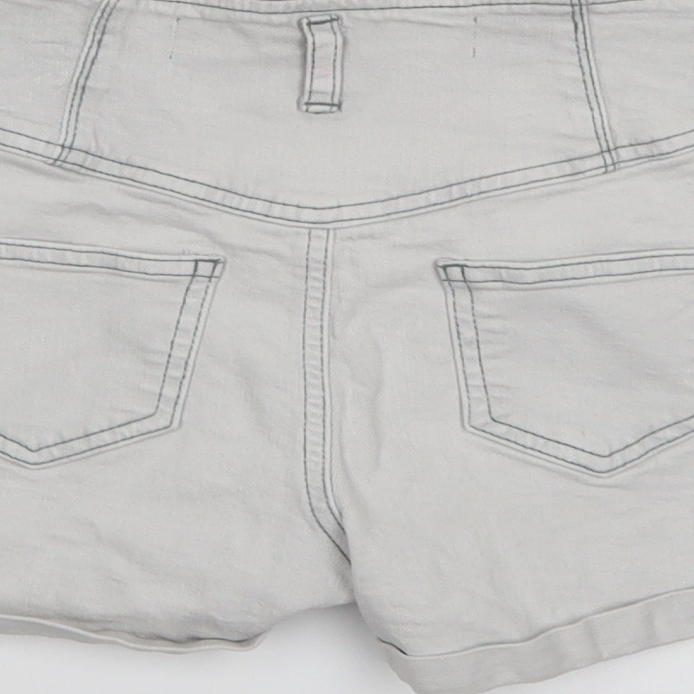 Bullhead Denim Co. Girls Grey  Denim Cut-Off Shorts Size 10-11 Years