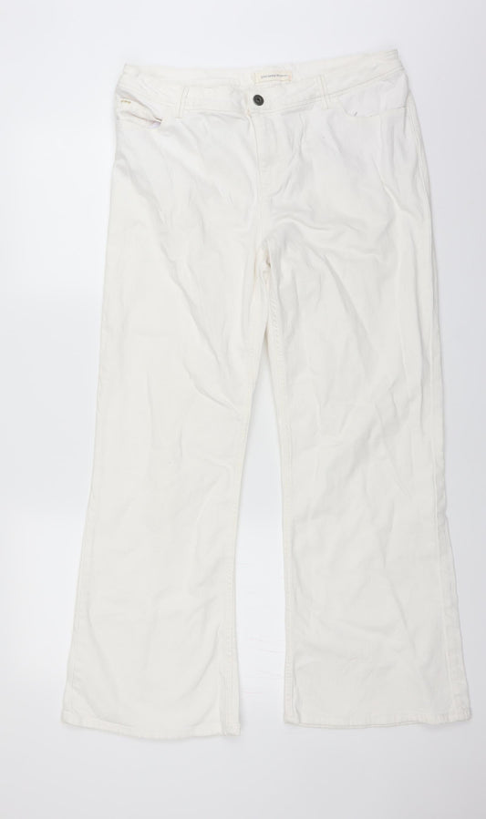 Preloved John Lewis Womens White  Denim Bootcut Jeans Size 34 in L29 in - Front